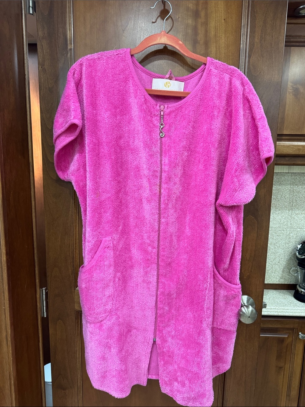 Women’s Pink Zip-Front Cozy Terry Robe